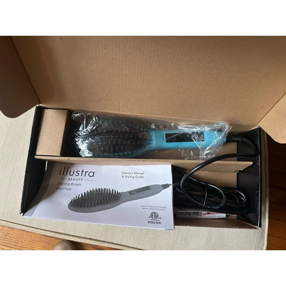 illustra Beauty Thermo Bristle Heated Straightening Styling Brush White